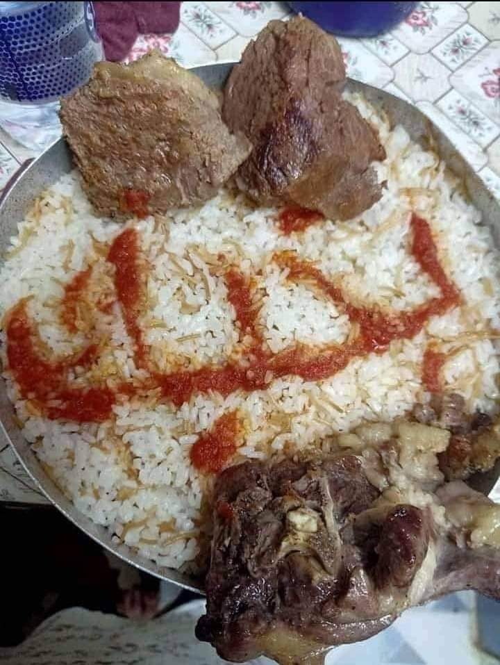 اقرب طريق لقلب الرجل معدته هههههه
ههههههههههههههععهه