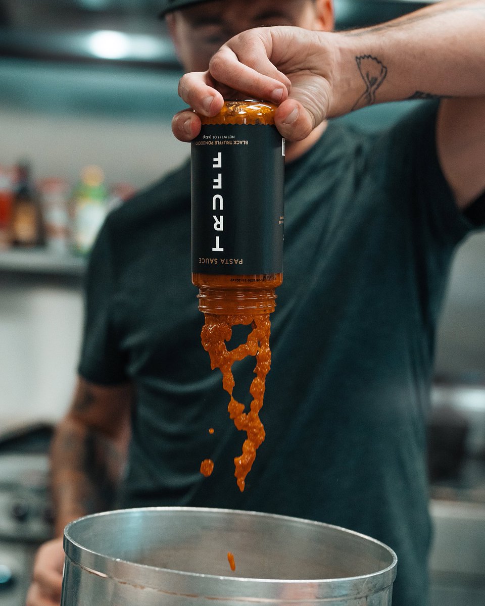 iansjones_'s tweet photo. Getting sauce #Truff #Trufflife https://t.co/X7dVrnbCDu