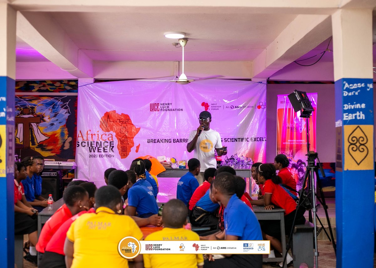 KumasiHive's tweet photo. Day 2 of the Africa Science Week took us to Palmar International School for yet another exciting day of practical science experiments geared at sensitizing young ladies to pursue careers in Science.
#AfricaScienceWeek #ASW2023 #HiveImpact #HiveTribe #HiveCommunity #PracScience https://t.co/ry1ka4vlZz
