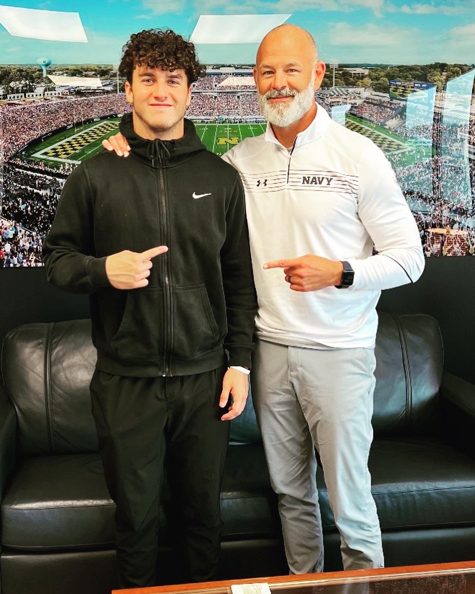 Wow! What a great visit with great coaches and an even greater campus! <a href="/NavyCoachYo/">Mick Yokitis</a> <a href="/NavyFB/">Navy Football</a> <a href="/CoachRickyBrown/">Ricky Brown</a> 
<a href="/_CoachNew/">🇺🇸 Brian Newberry ⚓️</a> <a href="/PJVolker/">🇺🇸PJ Volker⚓️</a> <a href="/CoachEricLewis/">Coach Lewis</a> <a href="/toddrodgers13/">Todd Rodgers</a> <a href="/Coach_Lundy/">DLundy</a> <a href="/argylegridiron/">Argyle Football</a>