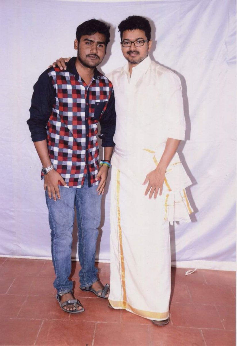 elaventhankkt's tweet photo. #HBDThalapathyVijay #Leo #Vijay #Thalapathy #ThalapathyVijay https://t.co/smgKEgL0FR