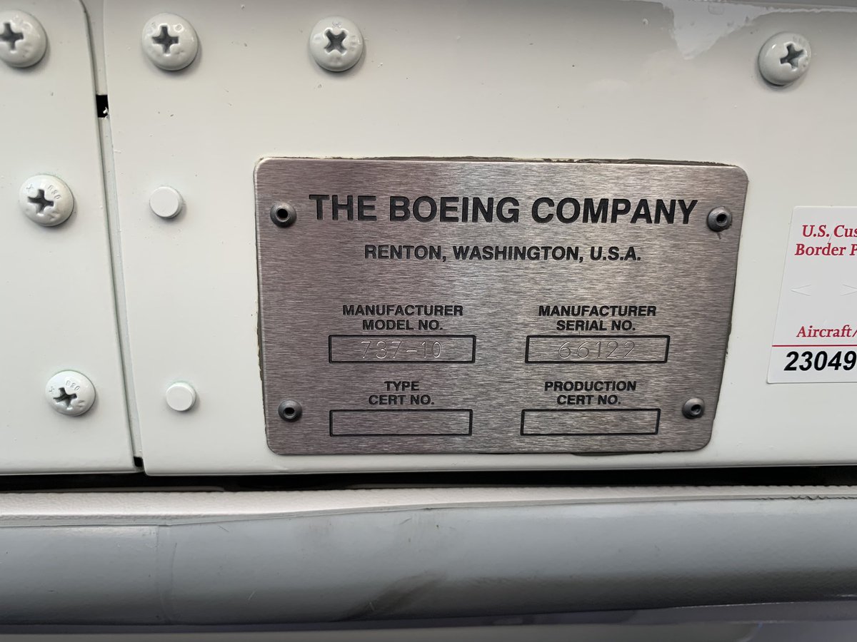 rleiro's tweet image. Some @BoeingAirplanes #777X awesomeness taken today at @salondubourget. #PAS2023 #PAS23