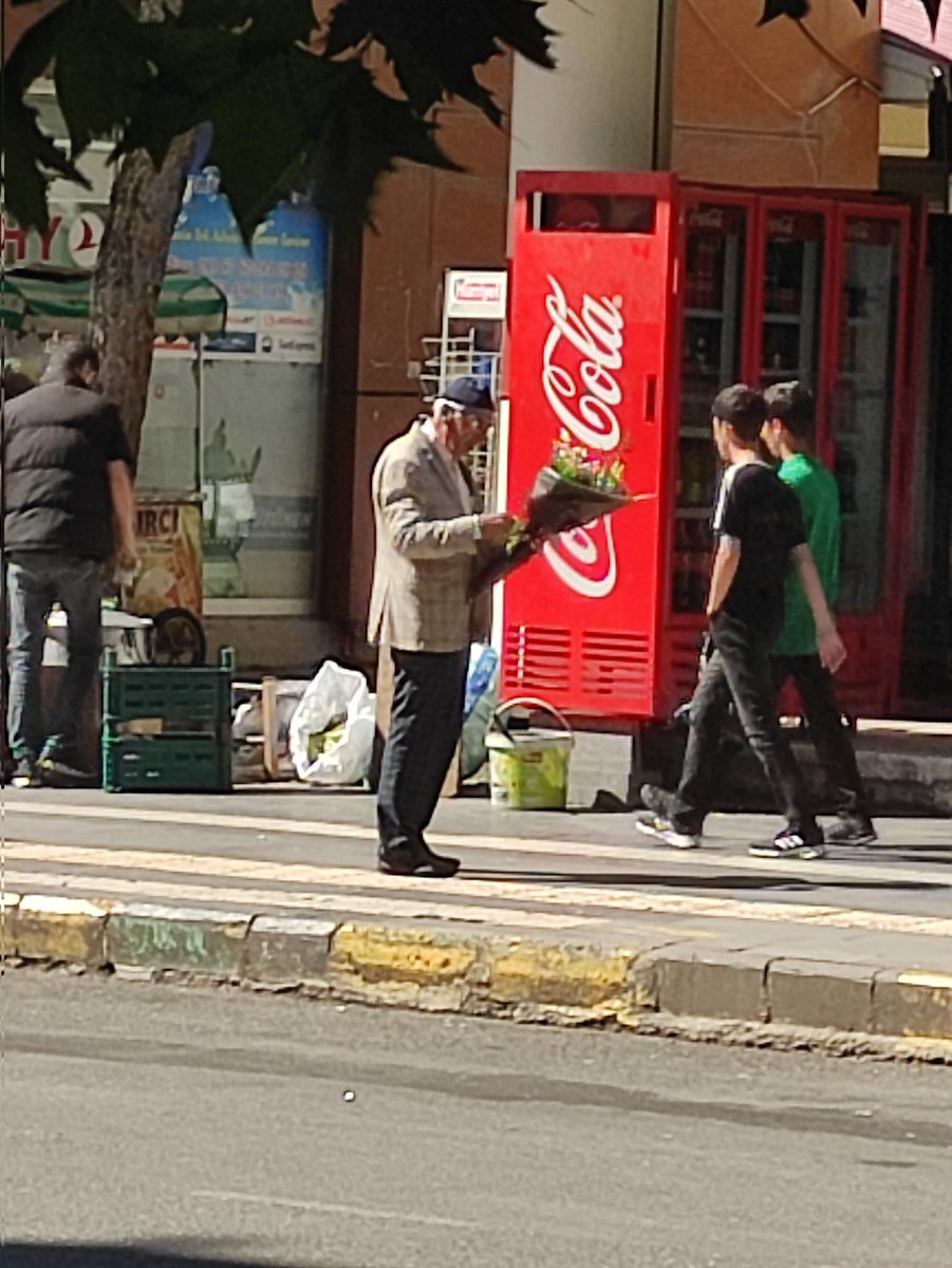 Aşkın yaşı Yok konum Bingöl👍