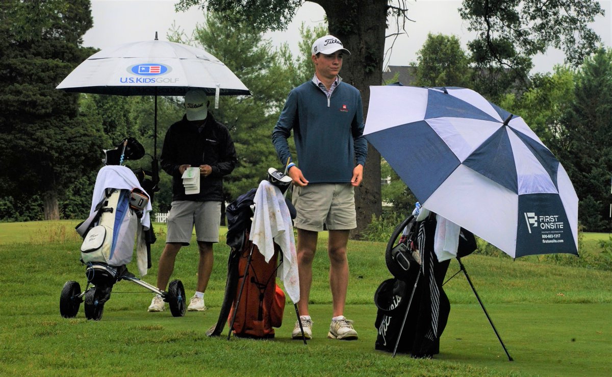 AJGAGolf's tweet photo. Survival of the fittest☔
The #ThreeLittleBirdsJr leaderboard remains competitive as the juniors get ready for their second set of 18 holes at Piedmont Club! https://t.co/kc1ljE6LZJ