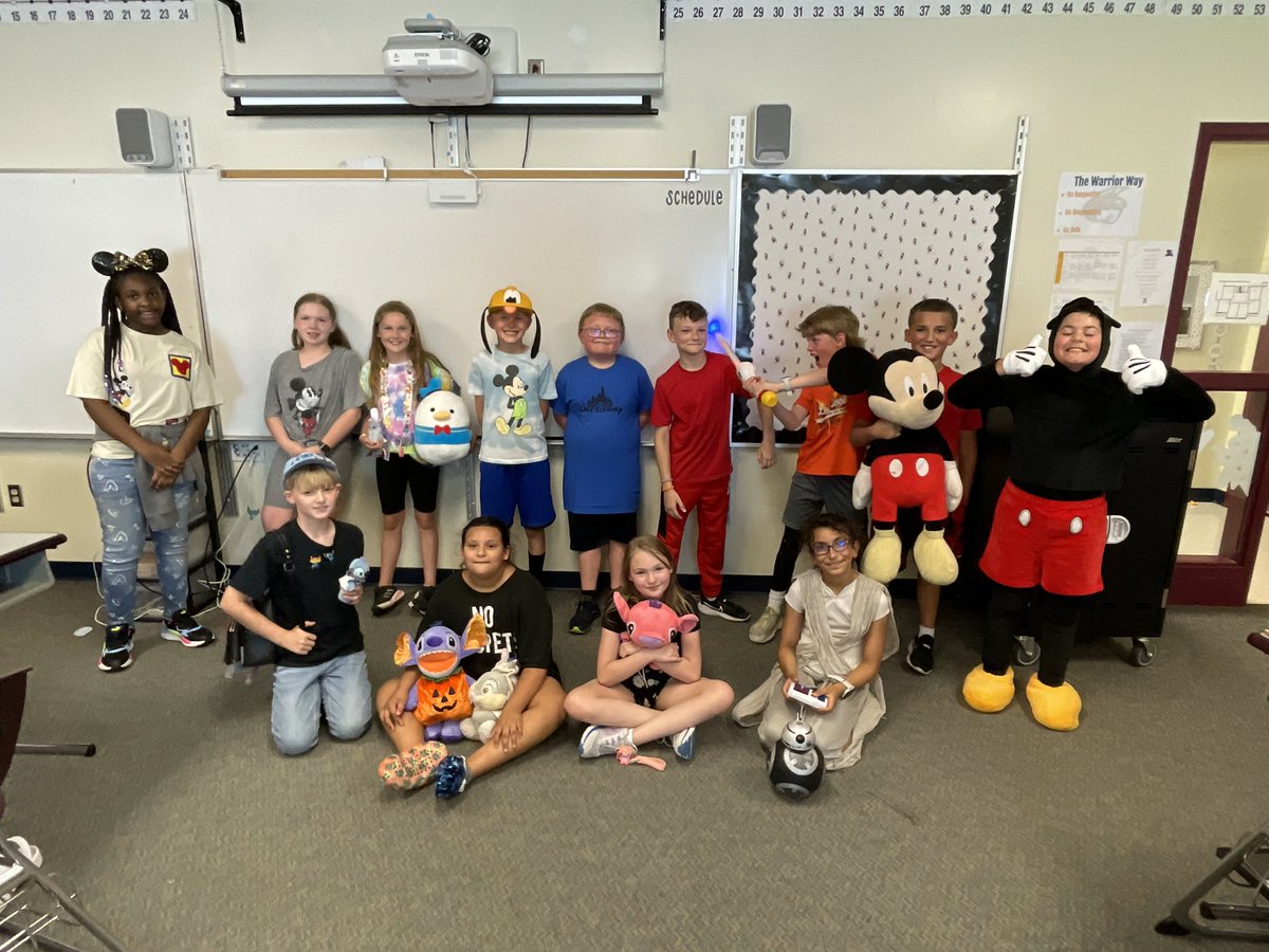 NMurphySRE's tweet photo. Everyday might be Disney Day in our room but today was officially DISNEY DAY! #Warriorsatwork #Monthoffun https://t.co/mqTzP3o41H