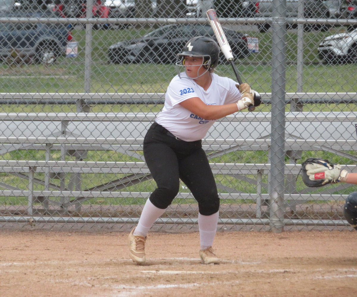 emor09's tweet photo. SOFTBALL: The Reporter/Times Herald/Montgomery Media area players shine for Philadelphia Catholic League at Carpenter Cup 

https://t.co/M3U6Yq6p8m https://t.co/EwR5RI3cJJ