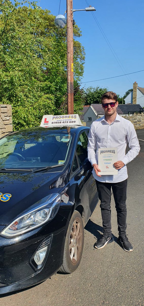 Liam #passed #firsttime today in #Rhyl with only three minors
#NorthWales #northwalessocial #driving #Abergele #Prestatyn #KinmelBay #Llandulas #OldColwyn #drivinglessons