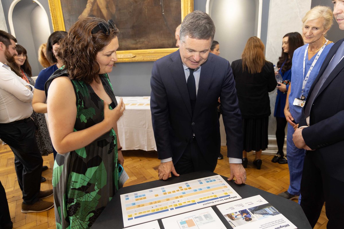 Paschald's tweet photo. Congrats to @MaterTrauma @MaterTransformation on 10 years of improving healthcare experiences. The focus on teamwork, outcomes, diversity of opinion &amp; changing patient lives is awe-inspiring. Well done to all https://t.co/fRAkFGV5V6 https://t.co/fwjT0dIOZ5