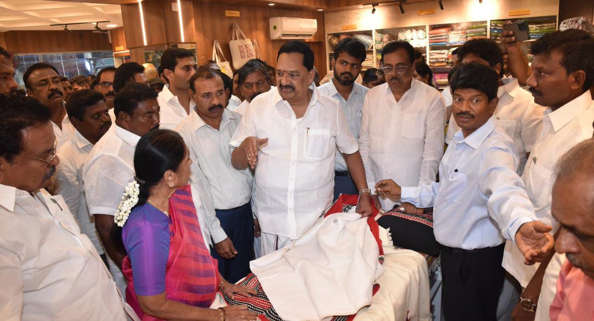 District Collector, Erode on Twitter "Hon'ble Minister for Handlooms