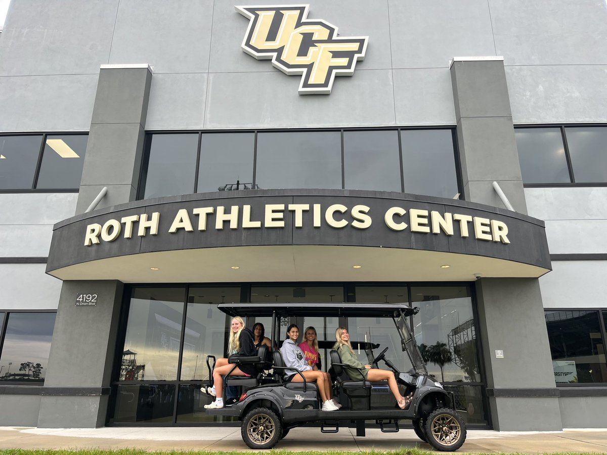 UCF_WSoccer's tweet photo. Reporting live from the 407 for the first time 🎬

➡️ Move-In Day ⚔️ https://t.co/0XpwS8DdWk