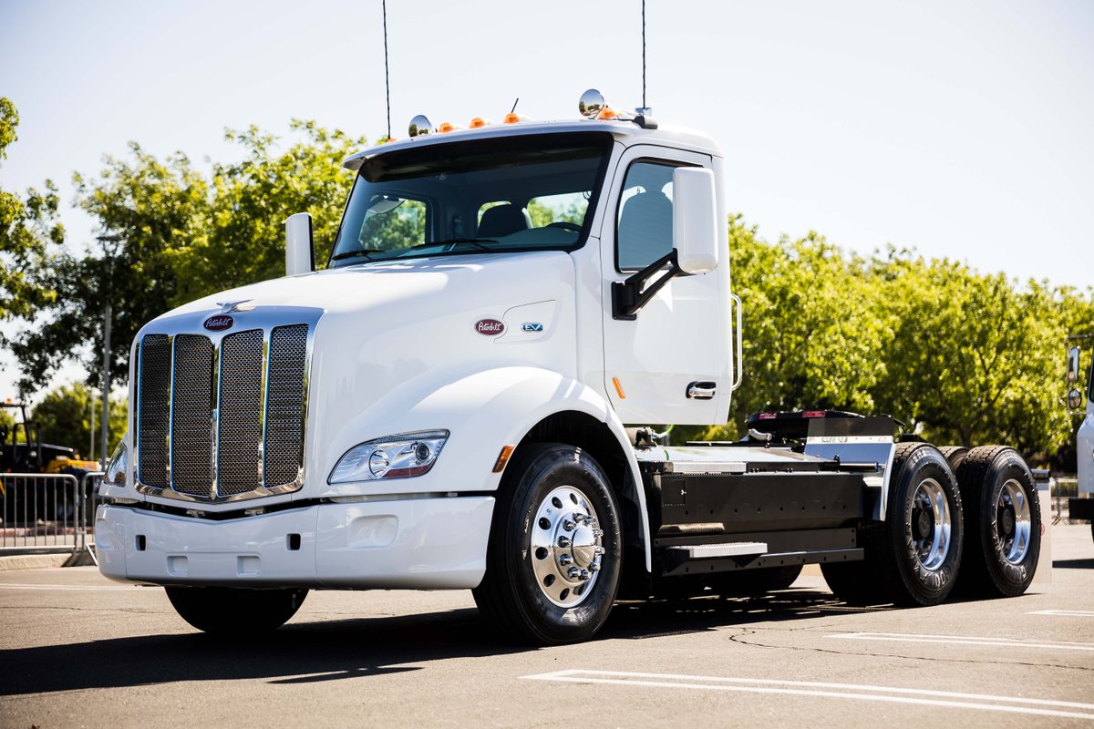 Attendees are ready to hop into the driver's seat of the latest Peterbilt EVs here at #RideAndDrive23! We’re all excited to experience the smooth acceleration and eco-friendly features. Stay tuned for live updates!