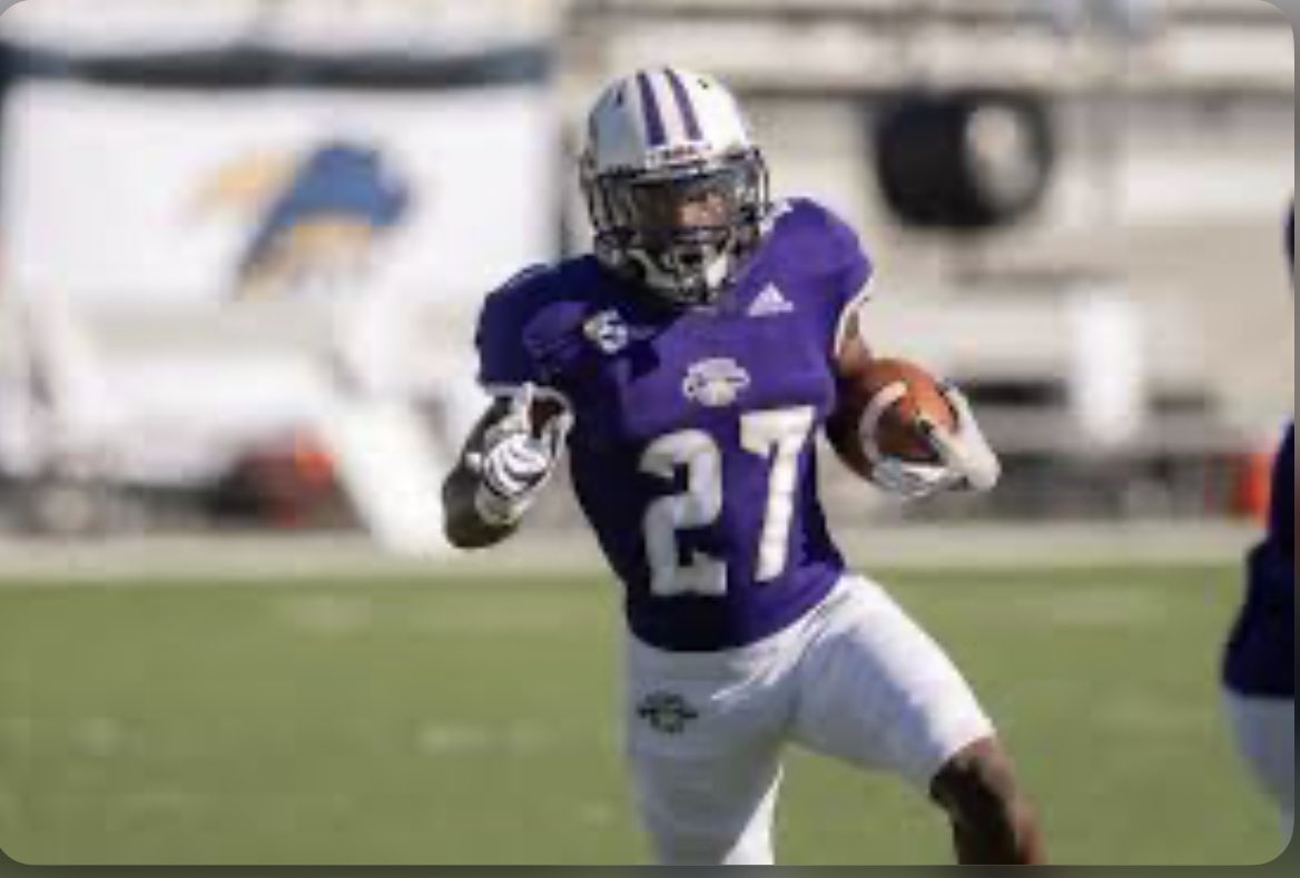 #AGTG Blessed to receive my first D1 🅾️ffer to the university of North Alabama!!! @BrentDearmon @CoachCruce @UNAFootball @RecruitWestMo