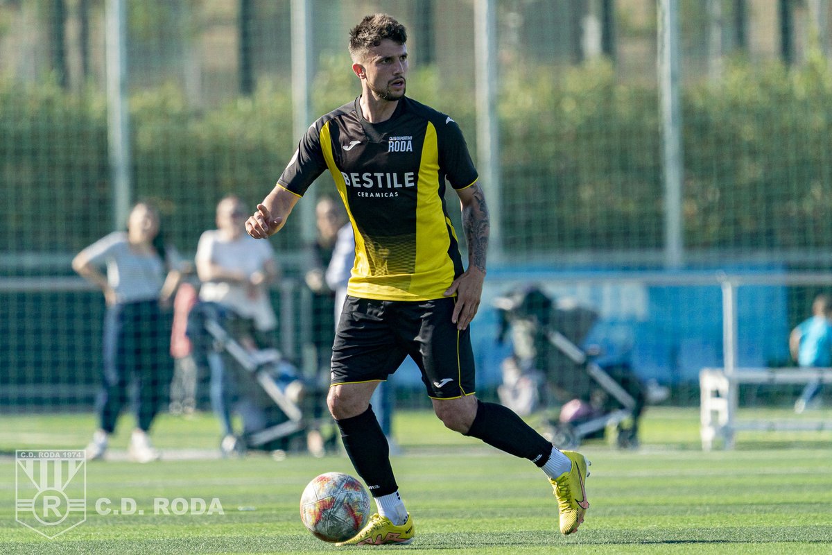 ✈ El carril derecho de la Ciutat Esportiva Pamesa estará bien cubierto una temporada más.

 ¡Daaleeeee, <a href="/LuisRF12/">Luismi Ruiz</a> ⚡ !

#CDRoda #SomRoda