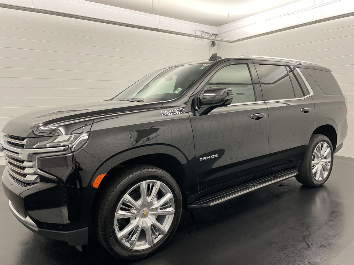 Check out the 2021 Chevrolet Tahoe High Country with a 6.2L V8 engine, 4-wheel drive, 42K miles, dual pane sunroof, DVD entertainment system, heated/vented seats, remote start, & more! Call (517) 265-6107 to schedule a test drive or visit https://t.co/U3EIl4qpI3 for more info. https://t.co/VXxJ7Dsnn0