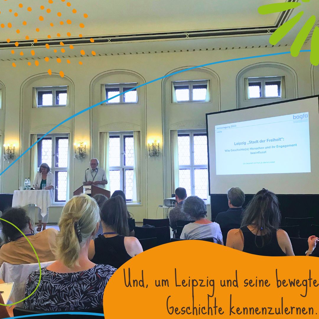 FWALeipzig's tweet photo. Eine tolle #bagfa Jahrestagung liegt hinter uns. Wir sind froh, dass wir 3 Tage voller Input & Austausch mit unserem Team unterstützen konnten! Danke an die Bagfa für die Organisation & die vielen Kolleg*innen von Freiwilligenagenturen fürs Kommen!
Teamfoto: Martin Klindtworth https://t.co/YIw44a1yvG