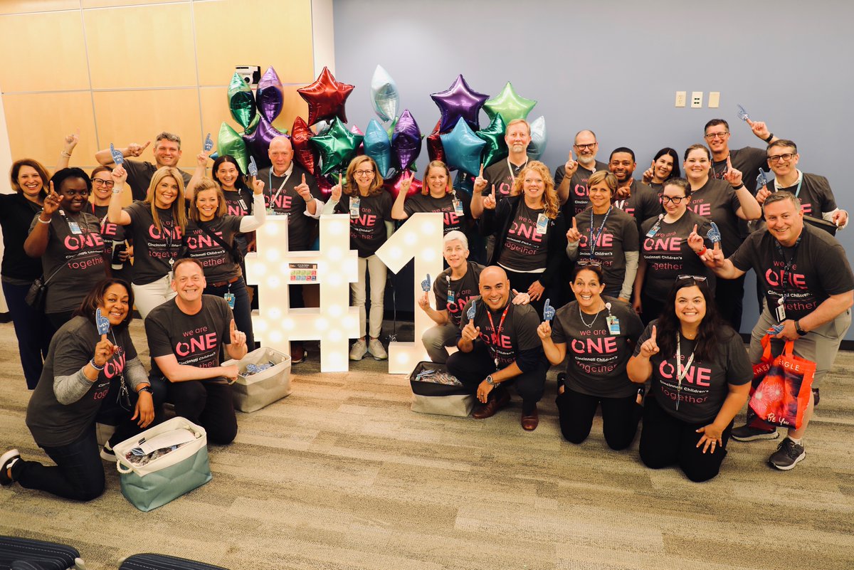 CincyChildrens's tweet photo. Our overnight staff was the first to learn that we have been named the #1 children’s hospital in the nation according to @usnews! Many of these employees work in our top ranked specialties. You can see the list here – https://t.co/UWSGRcGmxG #WeAreCincyKids https://t.co/wo0Fz7A5oc