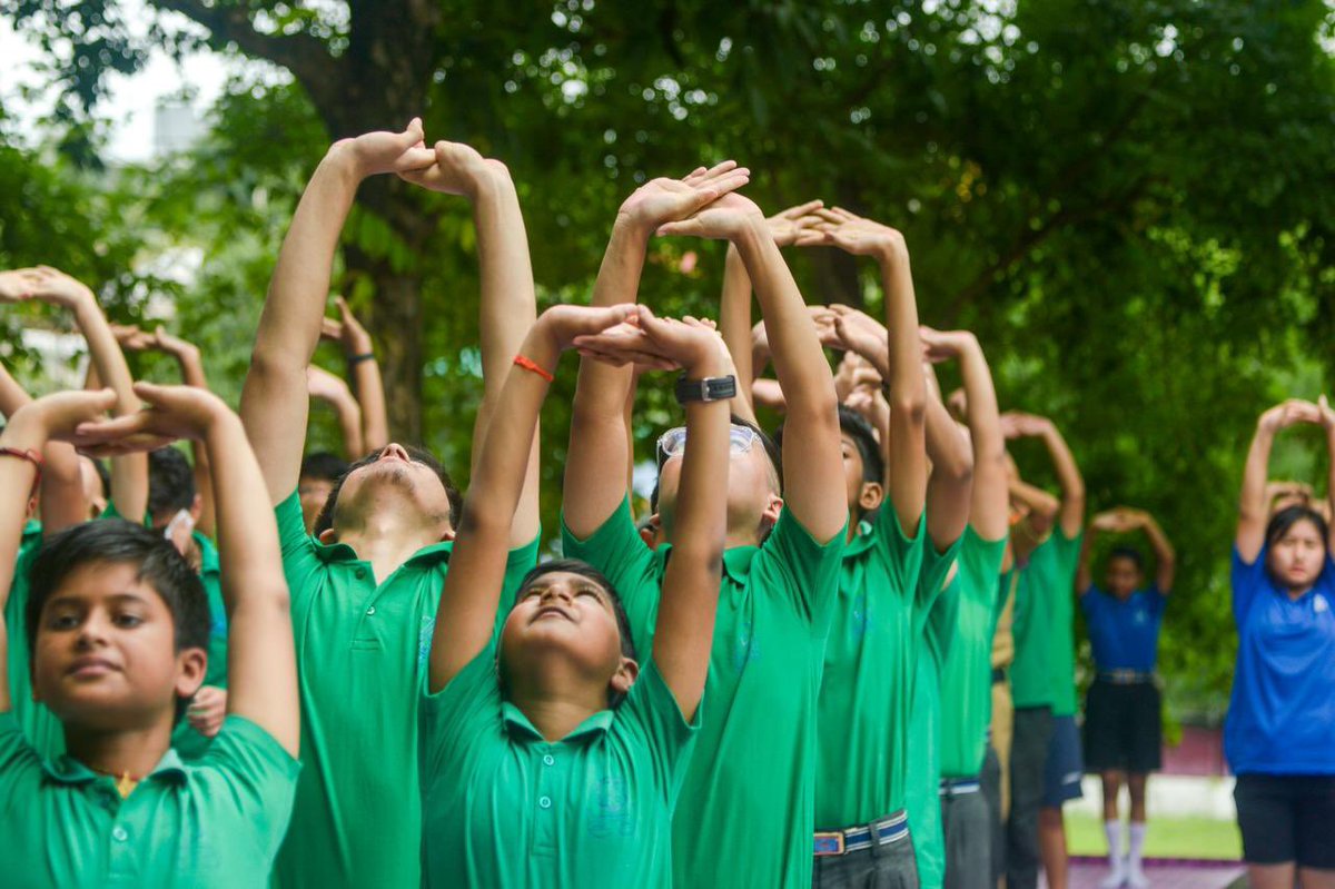 lfinagaland's tweet photo. INTERNATIONAL DAY OF YOGA OBSERVED AT LIVINGSTONE FOUNDATION INTERNATIONAL
@PMOIndia​​​ @narendramodi @CBSE​​​​
@G20 India​​​ @MyGovIndia​​​
@Ministry of Education​​
@Janbhagidari​​​
@NLTV​​​​ @Global Window​​
@HornbillTV​​​ @News18 Assam &amp; NE​​
@NE News Live​​​ @News7Assam NE https://t.co/qZiZECKVJj