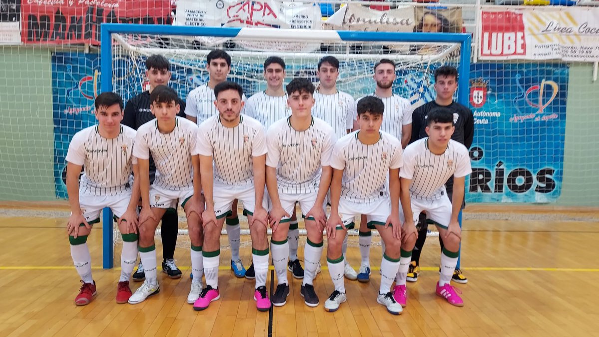 Futsalsur's tweet photo. La renuncia del @RealBetisFS juvenil permite al @CordobaFutsal mantener la categoría en el #GVDHJ. @RafaGarcia1975 director deportivo debe dar un giro al equipo juvenil para no volver a pasar los apuros del pasado curso. La competición da una oportunidad. https://t.co/Oc3iNv5XsC