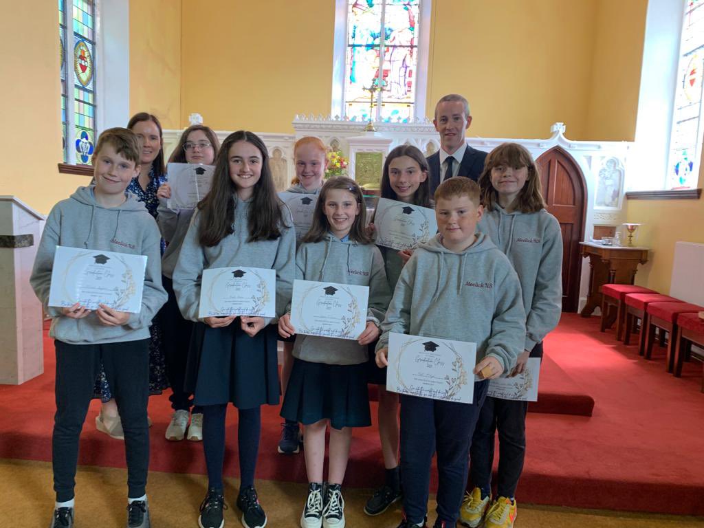 MeelickN's tweet photo. Today we had our graduation mass. We are so proud of our 6th class, well done everyone 🎓🎓🎓🎓🎓🎉🎉🎉 https://t.co/vZEf4js5nD