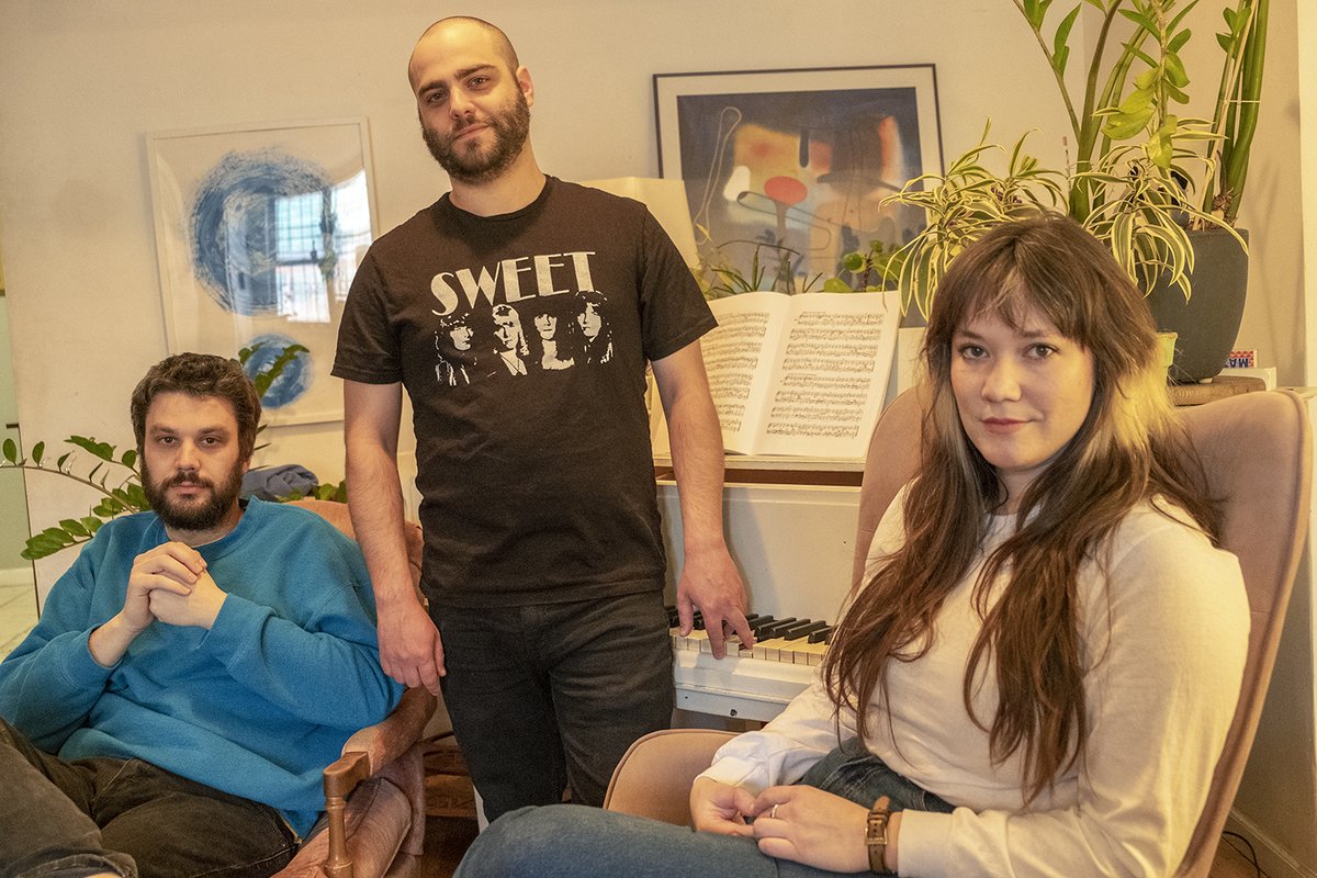 propaganda_site's tweet photo. As Editrix moves back and forth between math rock and prog and good old noise rock, they find ways to continually take their songs in unexpected directions and keep things fresh and fun.
Latest addition on our site at https://t.co/LFN3NB6mm7
#tPsNewEntry #Editrix https://t.co/8XQEmT2Mi7
