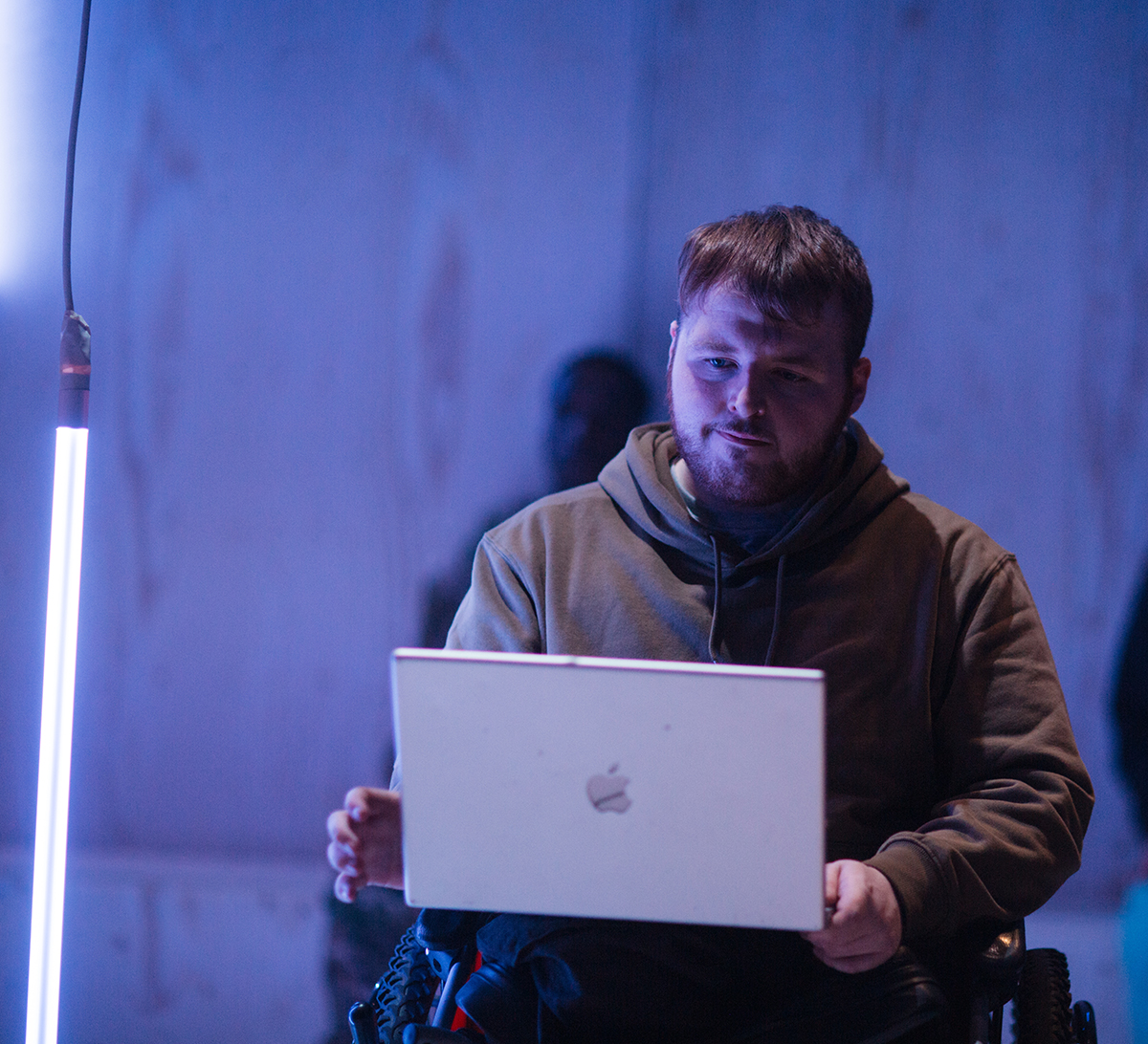 📣 Under 26 and love theatre? Our Park Up membership is free to join - and you can get £5 rush tickets now for the 'must see' (⭐⭐⭐⭐ All That Dazzles) #PaperCut

The discount will automatically be applied for Park Up members who book on our website.

🎟️ bit.ly/3p6k6hB