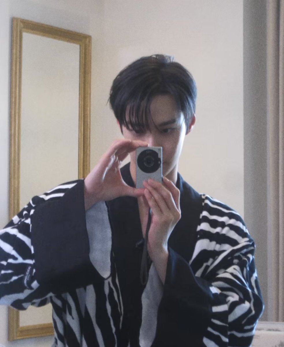 mhnmcart's tweet photo. @dyoungiie_ #DoppusForDoyoung https://t.co/vLGrSfMIF1
