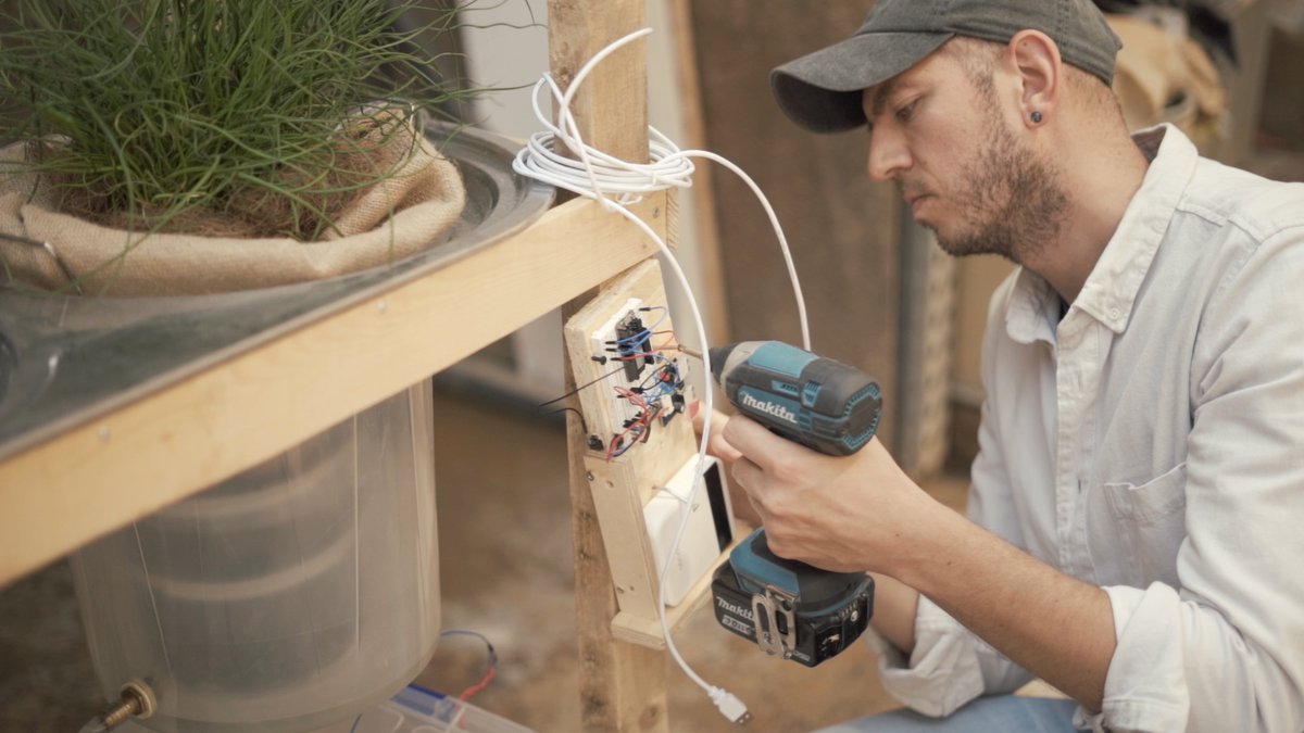 fablabbcn's tweet photo. 💧Our planet is running out of water.
♻️ Explore, reimagine and change your relationship with water through accessible and DIY solutions developed by the #MDEF-born Flowing Futures collective. Read about their work in our latest blogpost: https://t.co/iKyhylKamD https://t.co/zJ3QkULNnR