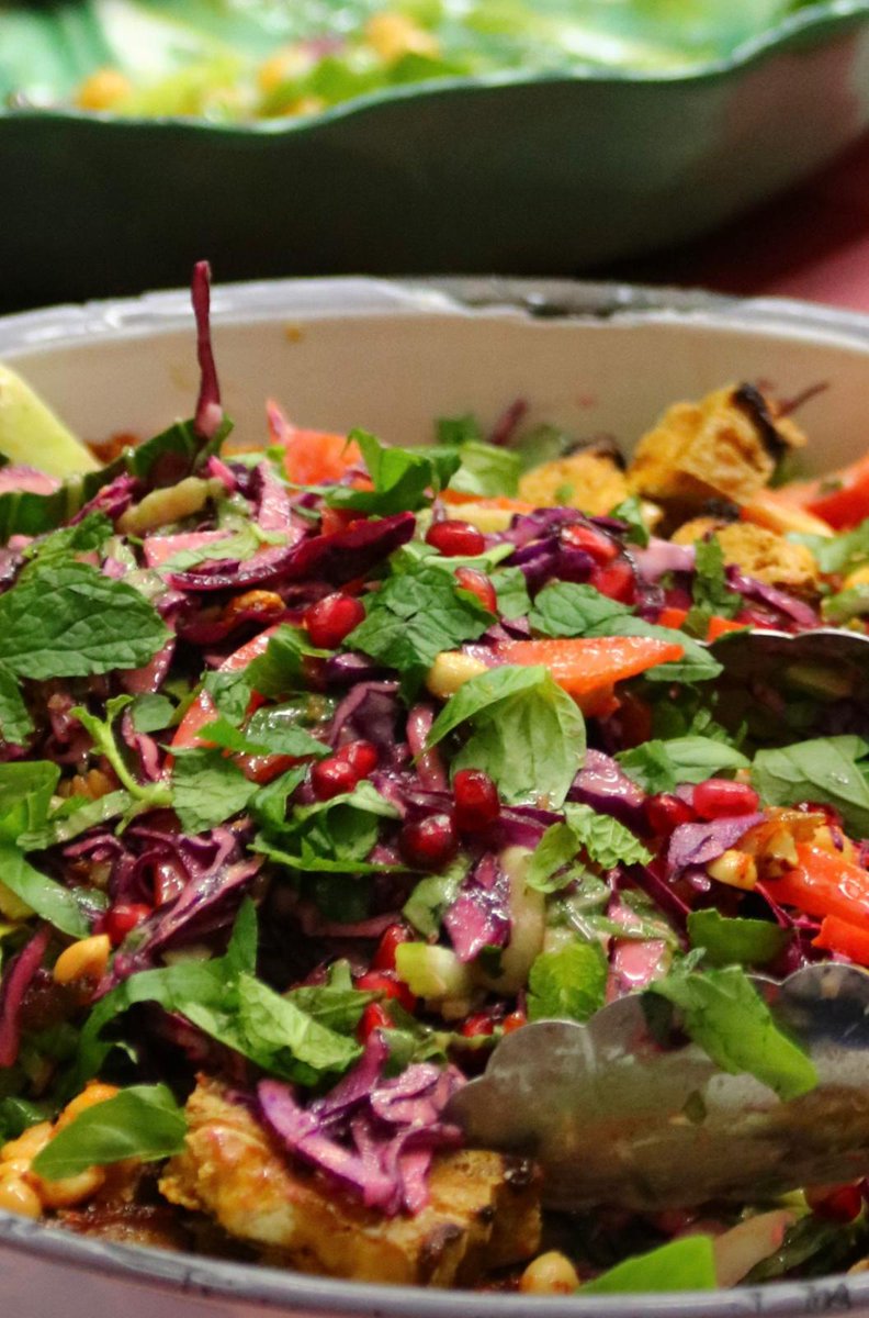 EnnisMarket's tweet photo. Indulge in a mouthwatering feast of vibrant salads and irresistible vegan eats. Get the flavours of sunshine, crunchy greens, and fresh goodness at @happy_food_at_home_vegan Friday at Ennis Farmers Market.
#vegan #salads #EnnisFarmersMarket #ennis #foodie #friday #foodcommunity https://t.co/GfbNex2ucs