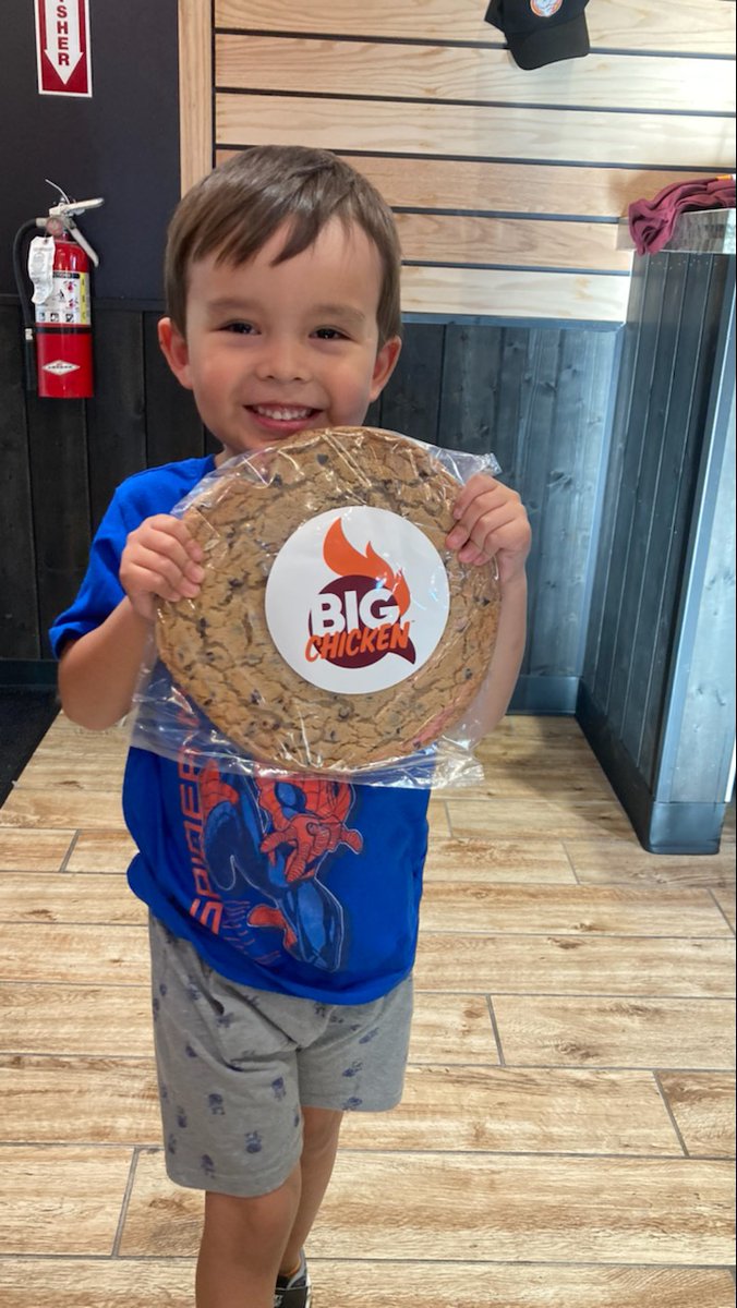 @SHAQ @BigChickenShaq  my lil guy, when you first opened in Vegas to 5 years later with your 1st location in Houston. Just living in the right cities at the right time