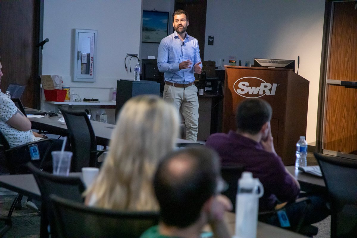 SwRIHPI's tweet photo. Join us July 20-21 @SwRI in San Antonio for the International Human Performance Summit. Learn applied R&amp;D from experts spanning recovery, strength and conditioning, motion optimization, sprint biomechanics, biomolecular athletes, digital twins and more.  https://t.co/njYzMl5HoK https://t.co/FXEjb8uwUv
