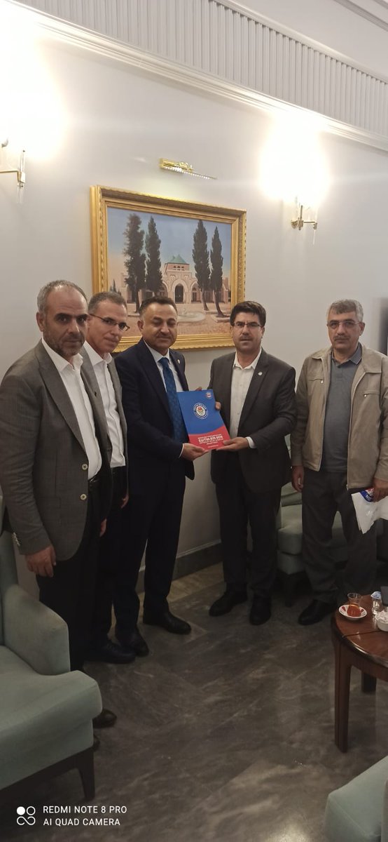 ibrahimcoskun63's tweet photo. AK Parti Şanlıurfa Milletvekili @Hikmetbasak_63'e hayırlı olsun ziyaretinde bulunarak Şanlıurfamızın eğitimi ile ilgili hazırladığımız raporu sunduk.Sıcak ilgilerinden dolayı teşekkür ediyor çalışmalarında başarılar diliyorum.@_aliyalcin_ @bybekirbozdag @ebs1sanliurfa https://t.co/SJaUa5HY8N