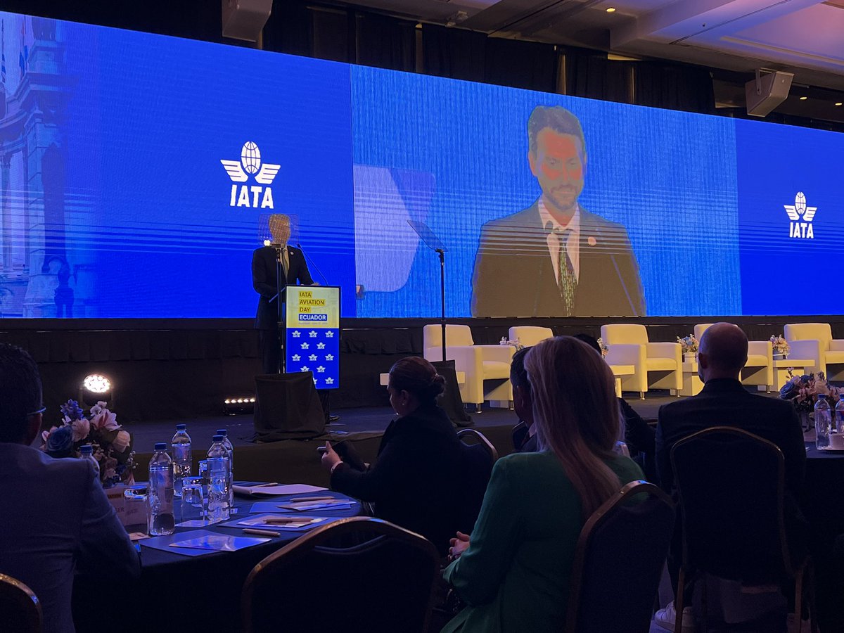 ASEACI's tweet photo. @ASEACI presente en IATA Aviation  Day Ecuador https://t.co/vMBftF0i7a