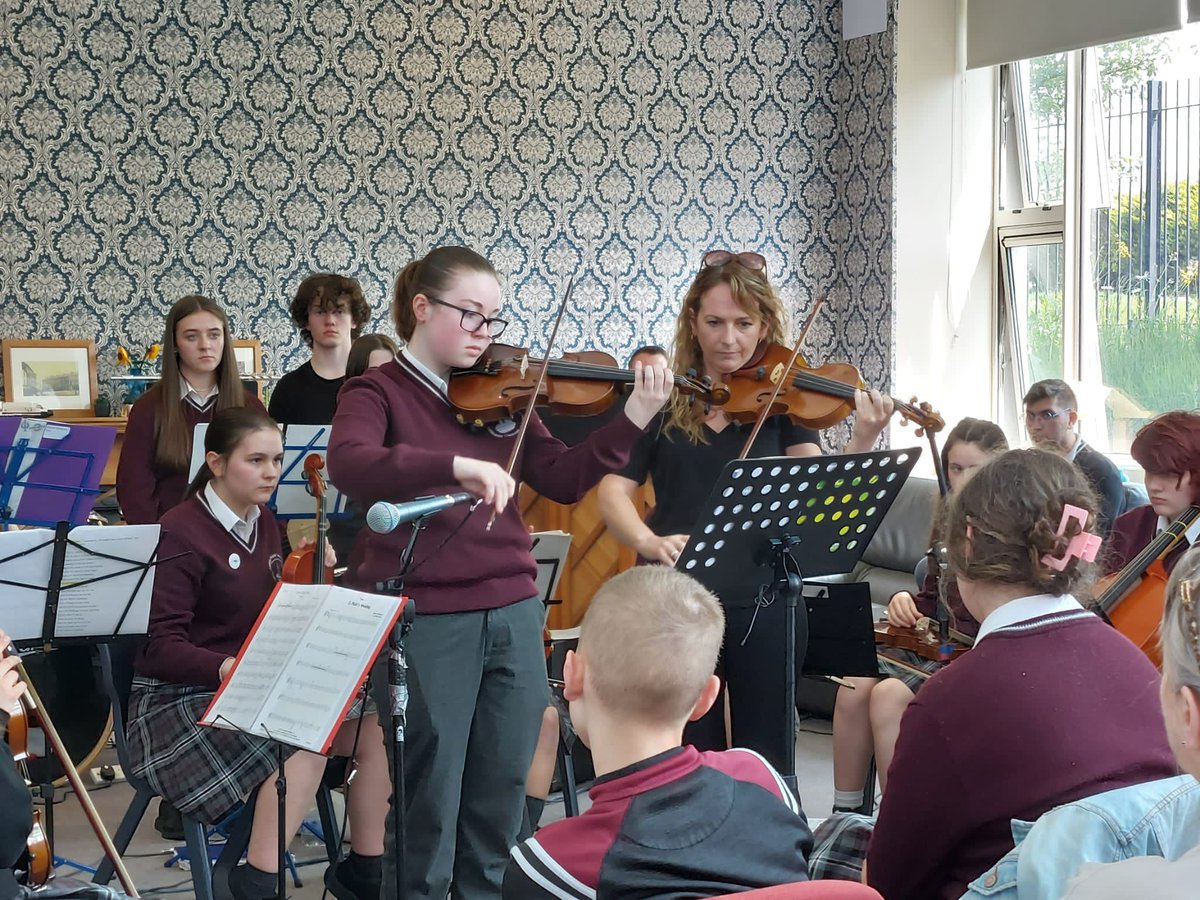 enniscorthyvlib's tweet photo. @EnniscorthyC Orchestra end of year concert in our @jcspie library was another highlight, with everything from Te Deum by Charpentier to Johnny Cash. Have a listen! For details see: https://t.co/HLCFty3hLa @jcsplibraries @WWETBofficial #excellenceineducation #GreatSchoolLibraries https://t.co/fy0oOAICHP