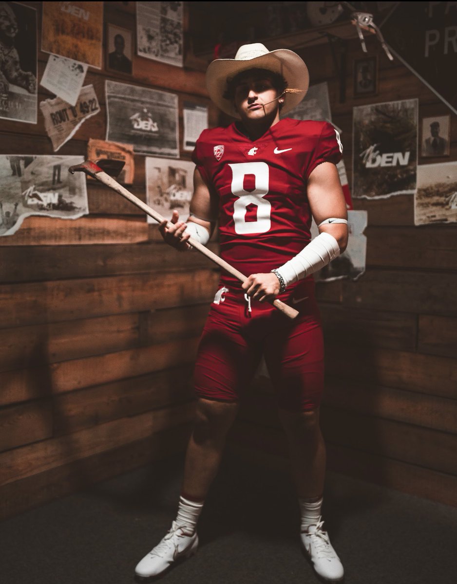 AngeloPetrides2's tweet photo. Enjoyed my time up in Pullman! Thank you for all the love and support❤️❤️❤️@WSUCougarFB @CoachDickert @SchmeddingJeff https://t.co/R7yLLRYezL