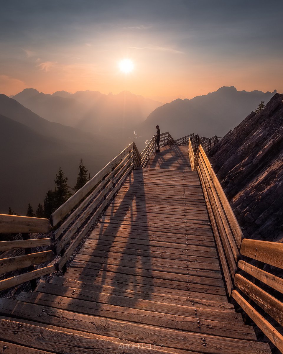 Happy summer solstice ☀ 

#banffnationalpark #canada #sunset