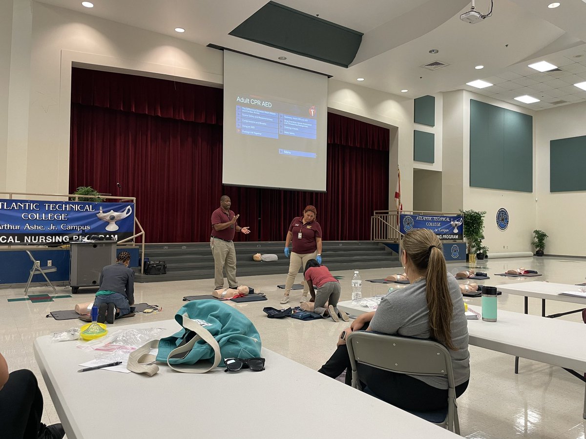 Proud to be re-certifying with our incredible .@browardschools EHS team on infant, child and adult CPR, First-Aid and AED! 
#savealife #bcpsproud