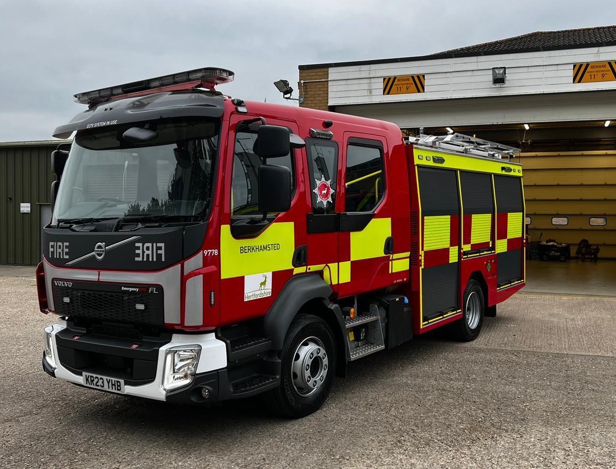 New fire engine for Berkhamsted! <a href="/BerkhamstedFire/">Berkhamsted Fire On-Call</a> This new appliance going on the run forms part of HFRS commitment to trail alternative vehicles. She’s the only Volvo we currently have in the fleet.