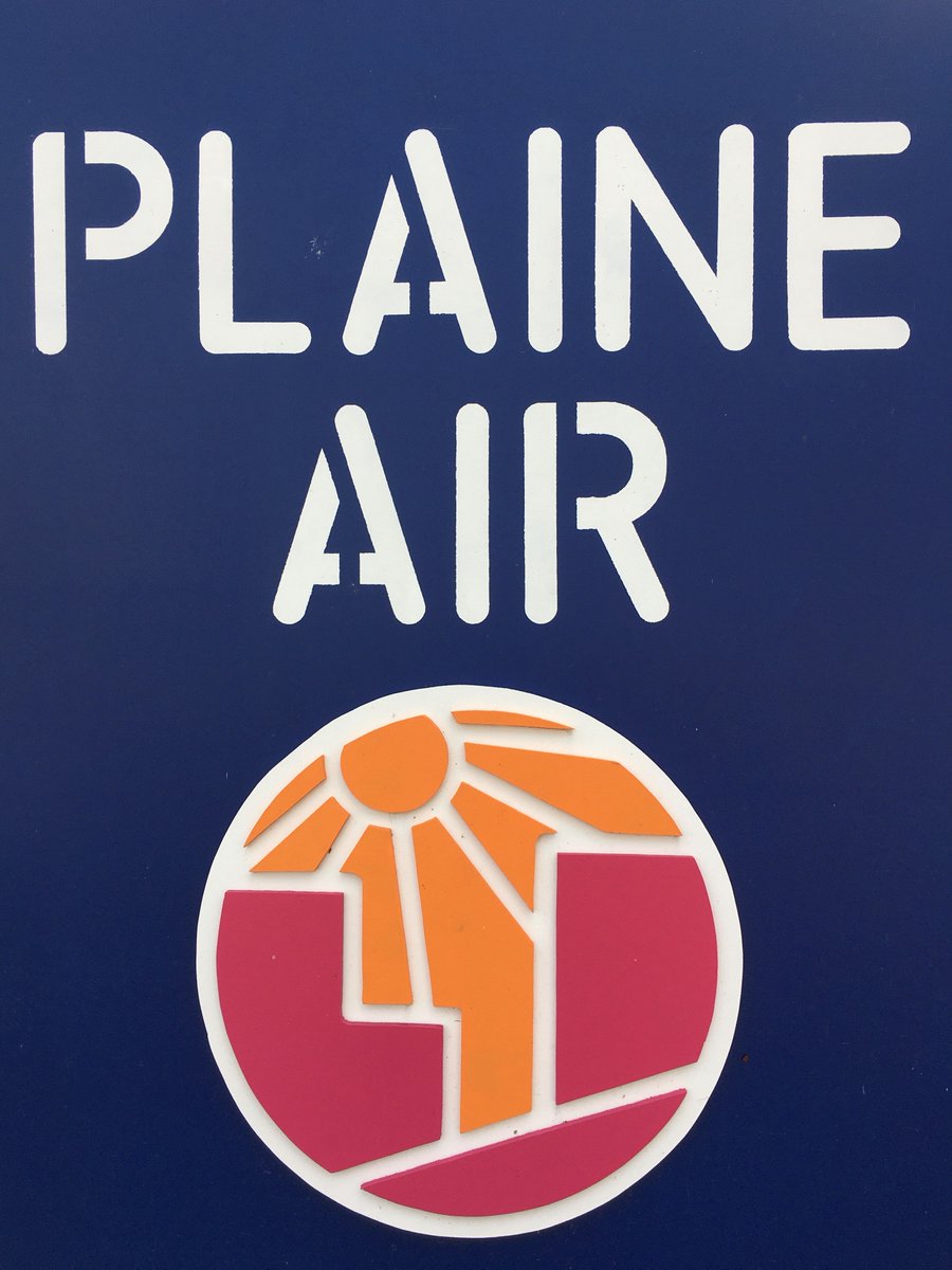 CompBatFr's tweet image. VOLONTARIAT
#ChantierSolidaire des #CompagnonsBâtisseurs à la friche Plaine Air ! Des #volontaires venus des 4 coins de France sont mobilisés sur ce chantier de construction d'une scène et de mobilier en bois, inscrit dans le cadre d'un projet d'#UrbanismeTransitoire.