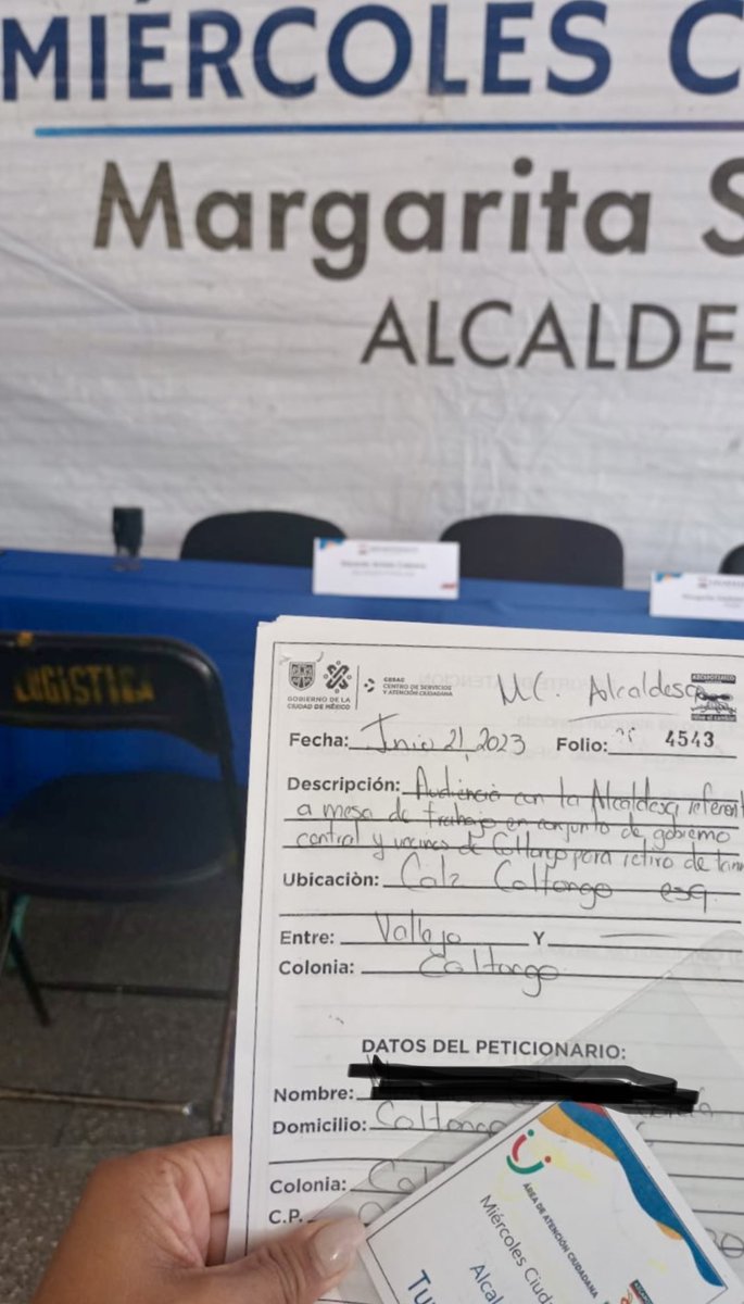 VecinosColtongo's tweet photo. Cómo cada #MiércolesCiudadano, en espera de un nuevo pretexto de las autoridades de @AzcapotzalcoMx para no dar atención, ni solución a la problemática de #VíaPública secundaria en #Coltongo, los cambios políticos de @martibatres nos tiene preocupados y desanimados. https://t.co/GqCaITLa1j