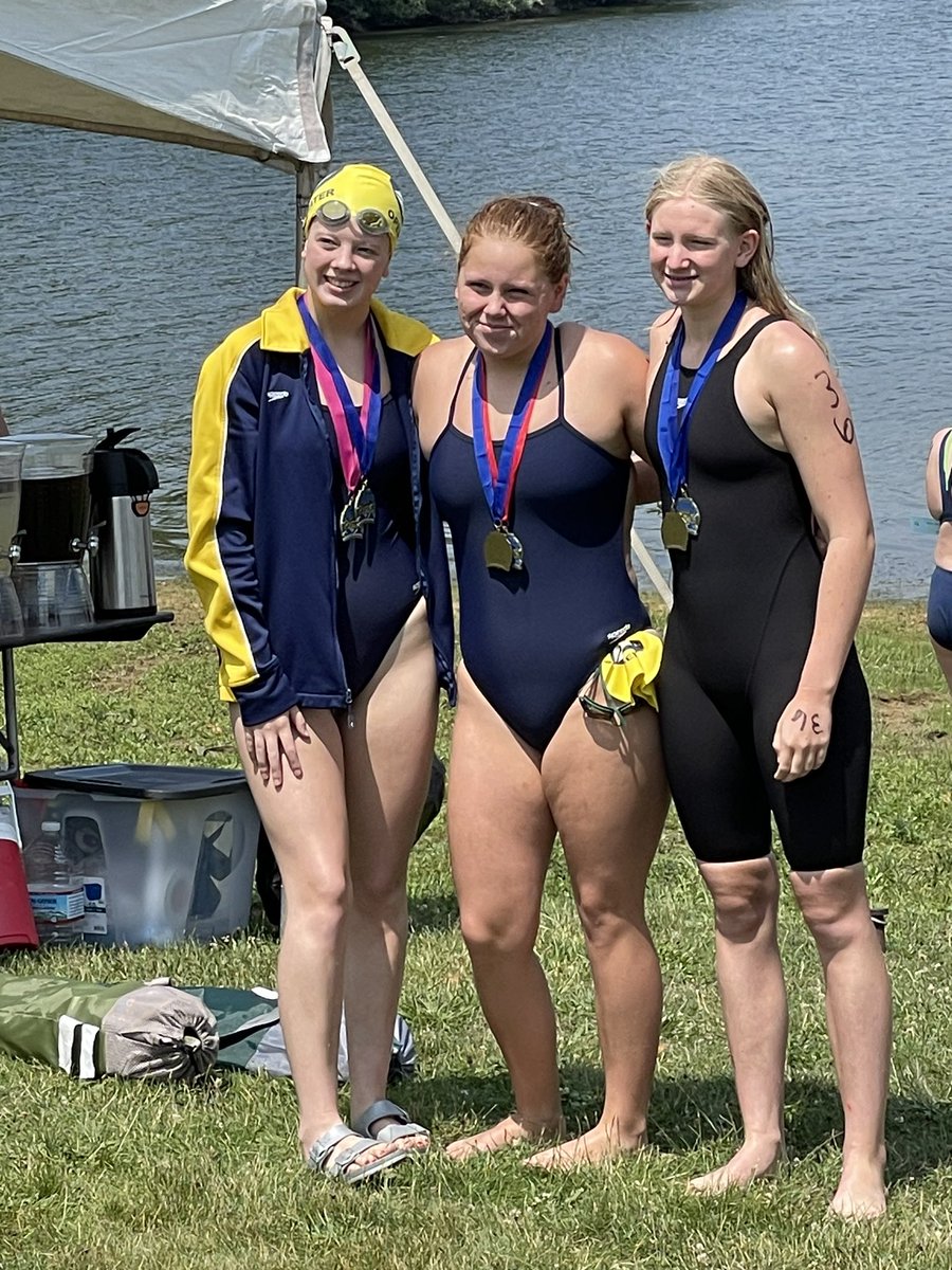 brewer244brewer's tweet photo. Congratulations Elizabeth 6th place in the Ohio open water championships and 1st place relay !!#clipperstrong #floridatechswimming https://t.co/kgRrLA1vSP
