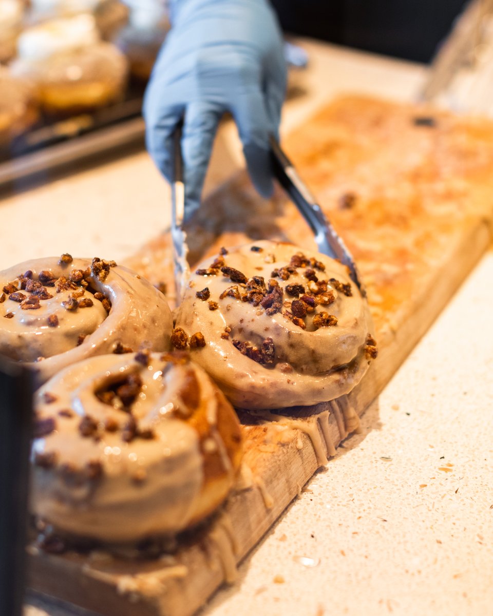 SidecarDoughnts's tweet photo. On Wednesdays, we do Cinnamon Rolls 😉 

Comment below if this is your go-to Sidecar order! https://t.co/OJbku8JKwj
