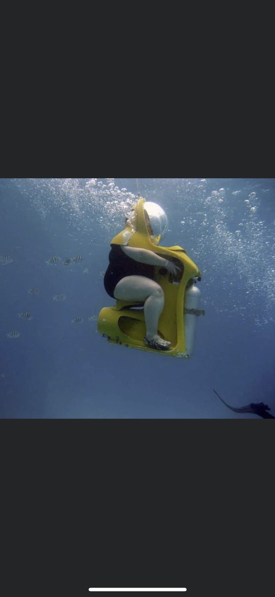 _CrystalThaDon's tweet photo. Me if my man was on that missing submarine.. https://t.co/87bMymZfTA