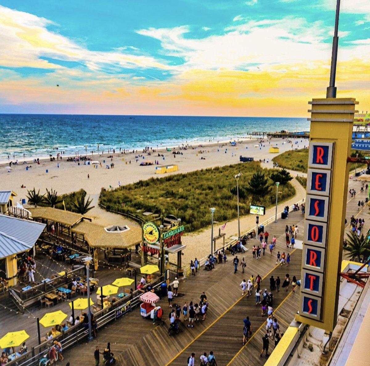 Here’s to a fun-filled Summer in #AtlanticCity! 🤩✨ 

#newjersey #doac #visitac #reallyac #experienceatlanticcity #onlyinac #summer2023ac #authenticexperiences