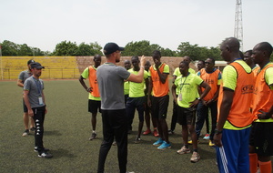 Le staff de NDC se déplace pour la première fois en Côte d'Ivoire ! 🚨

Ce lundi 26 Juin Pierre Naudet, Thibaut Volant et Siaka Bamba se déplaceront en Côte d'Ivoire.

Retrouvez l'article complet sur notre site internet !

#allezndc ⚪️🔵
#SportAngers ⚽
#ladalleangevine  💪