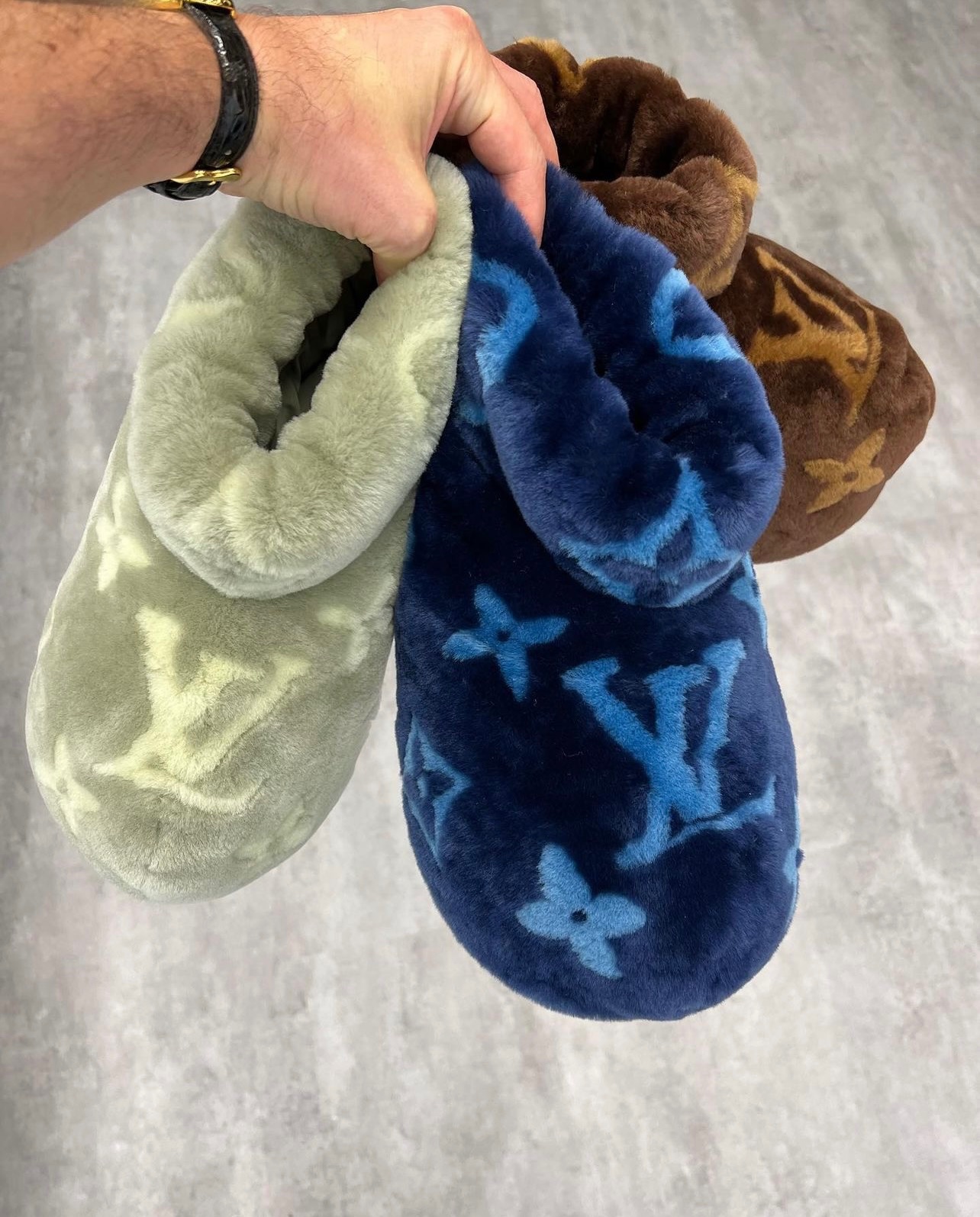 Dreamy slippers deals lv