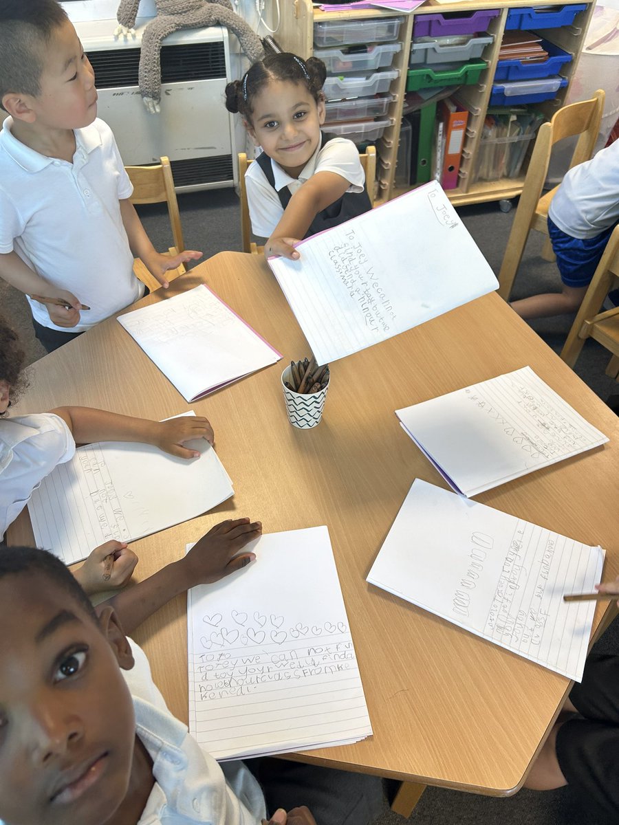 AlderclassEYFS2's tweet photo. Today Alder class had to let Joey know that unfortunately we couldn’t find his toy but we did have a similar mysterious hole appear in our class! 
Have a look at what some of the children wrote! Fantastic use of phonics 👍🏼 https://t.co/KEJ3G8JzFh