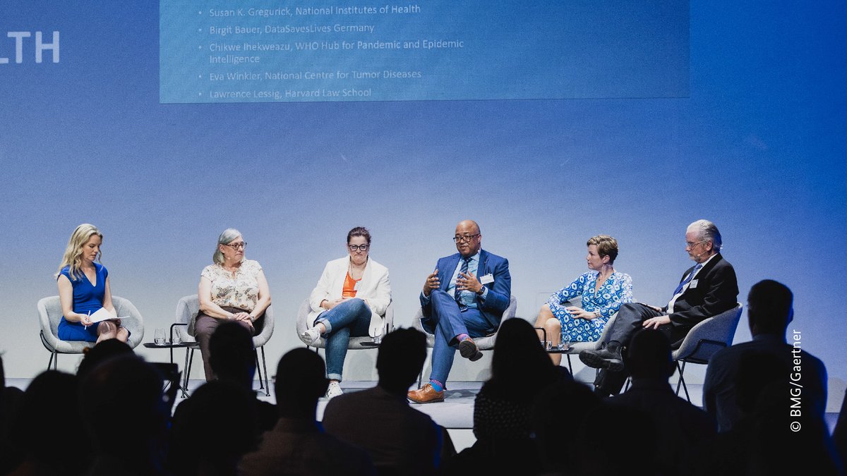 BMG_Bund's tweet image. #Gesundheitsdaten sicher sammeln und für die Wissenschaft nutzbar machen, um die Behandlung von Patient*innen zu verbessern sowie transatlantischen #Datenaustausch und Forschungstransfer stärken – das waren die Themen des 2. Tages der Data for Health Conference. #DFH23