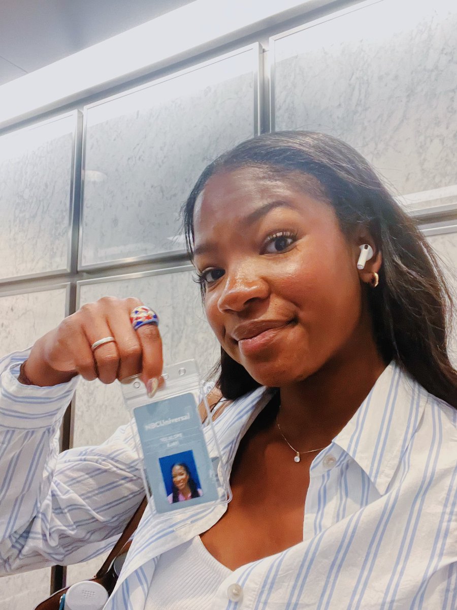 TolulopeOnTV's tweet photo. A bit of a late update but I am so excited to share that I just started my role as a White House Unit intern at @NBCNews in the DC bureau! I’m already loving it &amp; very excited for everything I’ll learn this summer! https://t.co/W1npf5TTtX