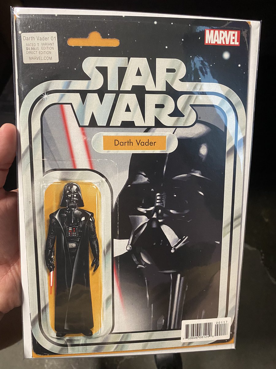 MoonageDesigns's tweet image. Filling gaps in my @starwars comic book collection. Especially love collecting these @johntylerchris cover variants🚀🍻