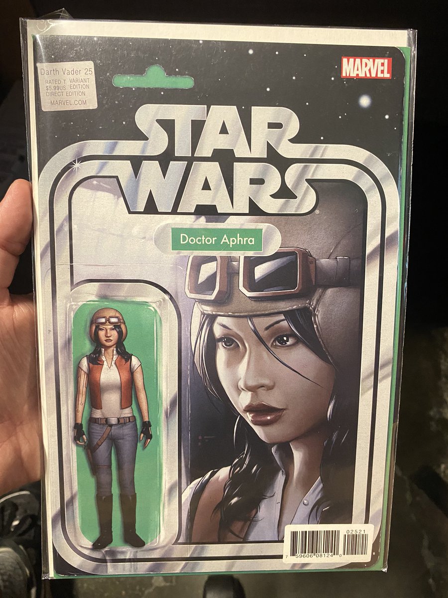 MoonageDesigns's tweet image. Filling gaps in my @starwars comic book collection. Especially love collecting these @johntylerchris cover variants🚀🍻